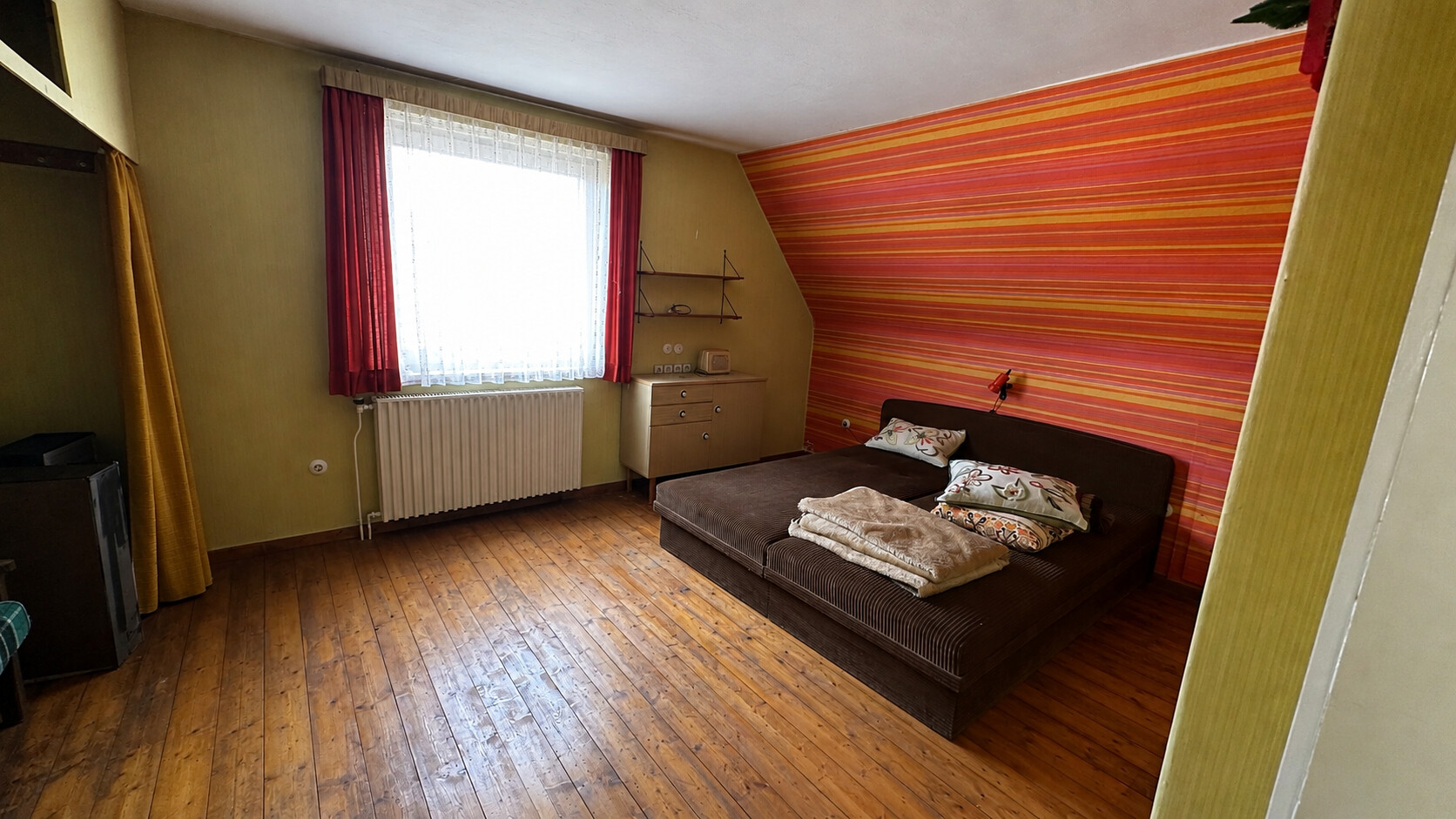 Schlafzimmer OG