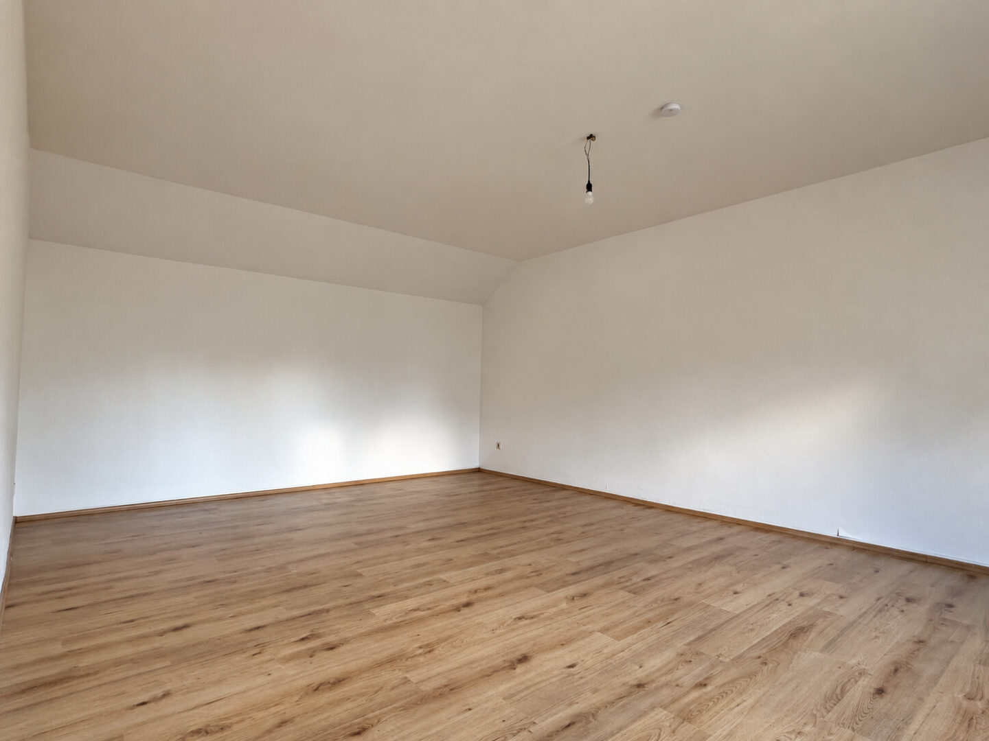 großes Zimmer Obergeschoss