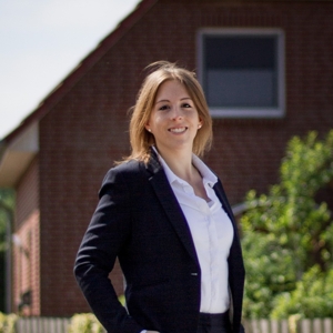 Frau Vanessa Syrcke